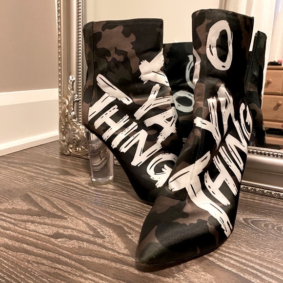 Aldo Heels Boots - Picture 2 of 2